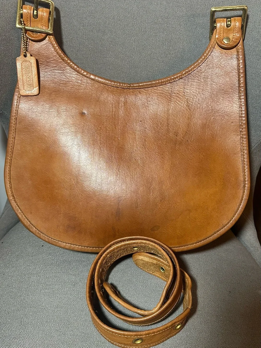 Vintage coach large saddle in saddle 9210